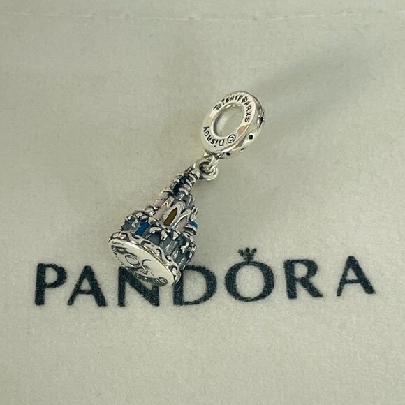 Pandora Walt Disney World 50th Anniversary Fantasyland Castle Bracelet - Picture 3 of 5